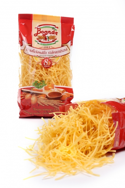 Narrow ribbon pasta 